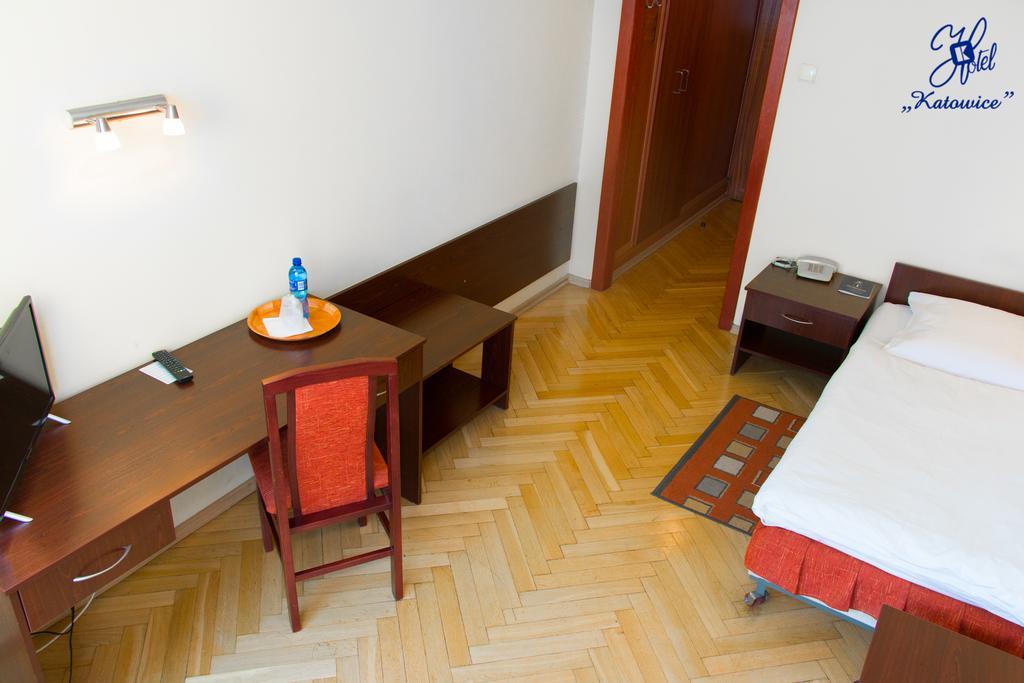 Hotel Katowice Economy Exterior photo